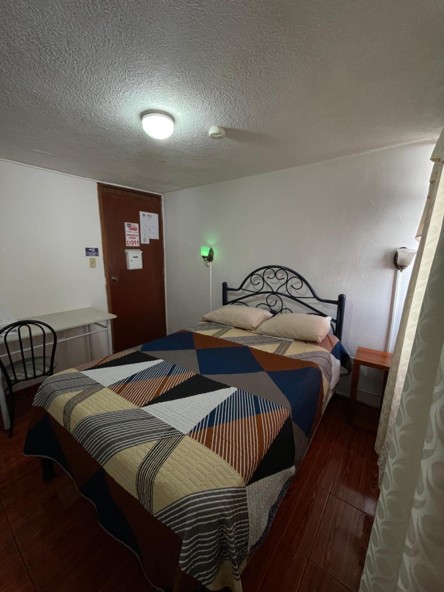 Hostal La Escondida De Quito Del Norte Exterior foto